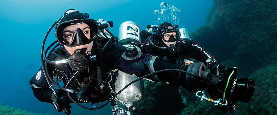 Scuba-Diving Scuba-Diving